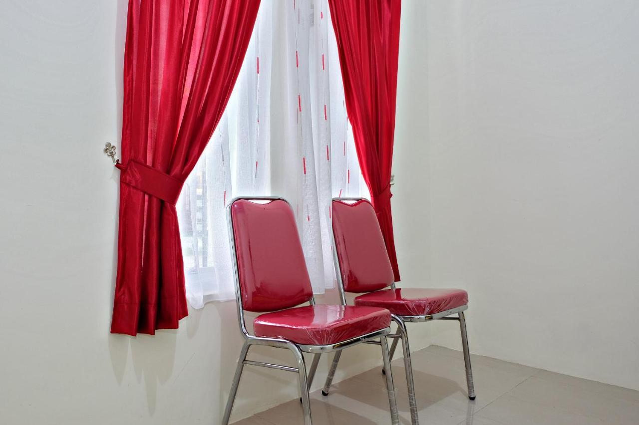 Homestay Danesti Syariah Near Bandara Sultan Hasanuddin Macáçar Exterior foto